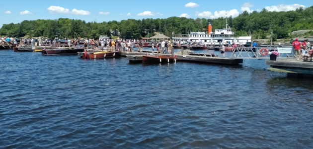 Gravenhurst council to investigate safety and overcrowding at Muskoka Wharf