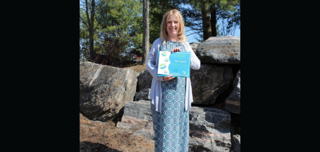 Gravenhurst business celebrates $10,000 win