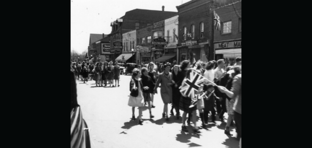 It’s Wayback Wednesday: End of war parade in Gravenhurst