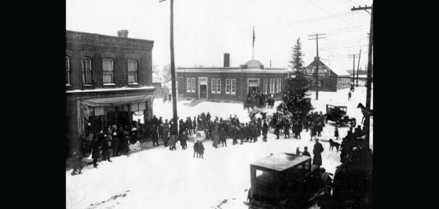 Wayback Wednesday: Merry Christmas from Gravenhurst!