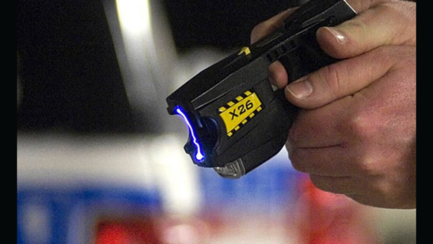 Gravenhurst man tasered after attacking police with saw