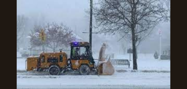 Downtown snow clearing Sunday night