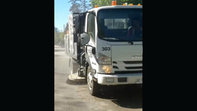 Street sweeping underway in Gravenhurst