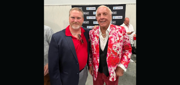 Wooo! Bracebridge comedian roasts wrestling legend Ric Flair