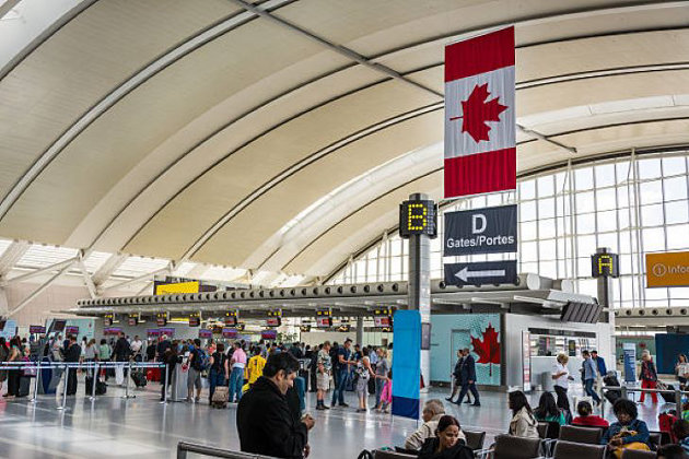 Ottawa to drop all border travel restrictions effective Oct. 1