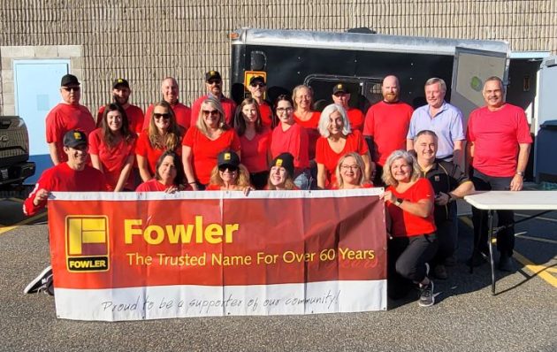 Fowler Construction distributes 275 Thanksgiving dinners in the region
