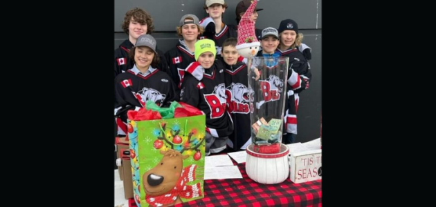 South Muskoka Bears collect $3,500 in toys for charity