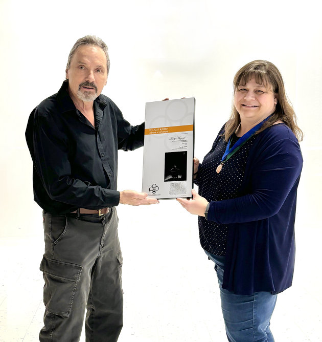 Gravenhurst photographer wins national award  
