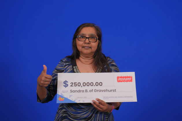 Gravenhurst woman wins $250,000 on Instant Monopoly