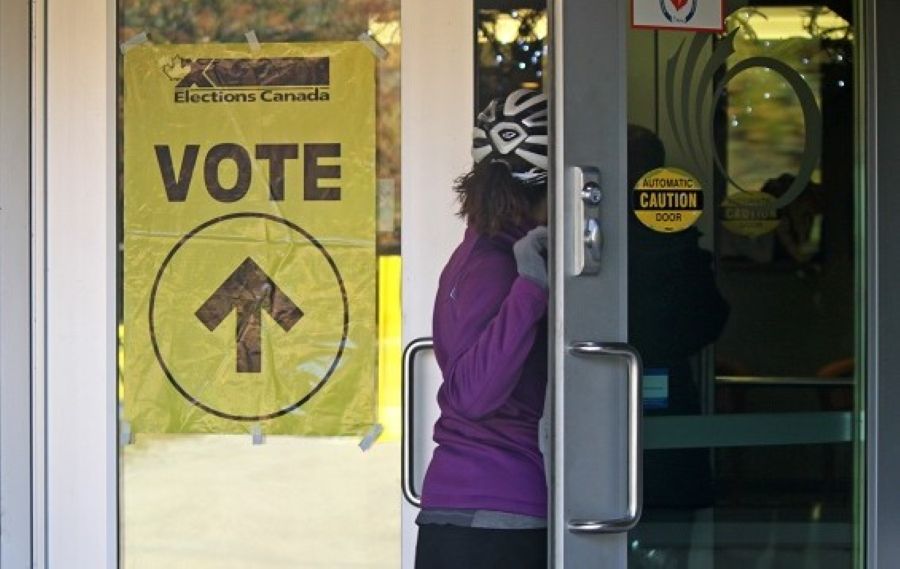 70S0vpaJ-Voting-place-Elections-Canada.jpg