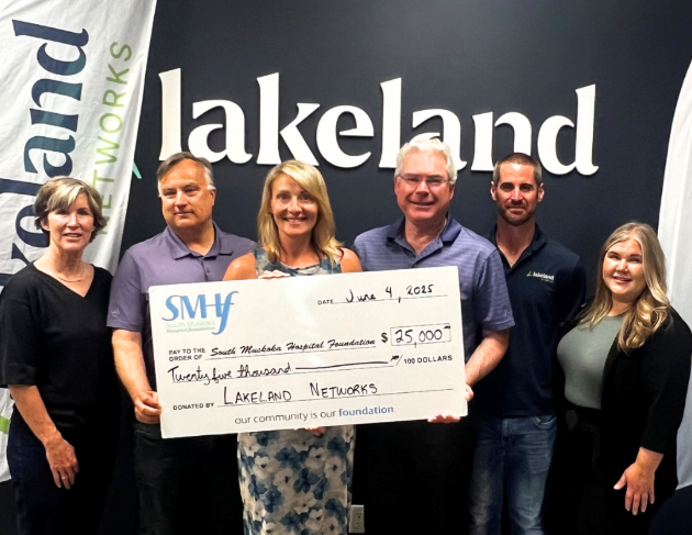Lakeland Networks donate $25,000 to South Muskoka Hospital Foundation