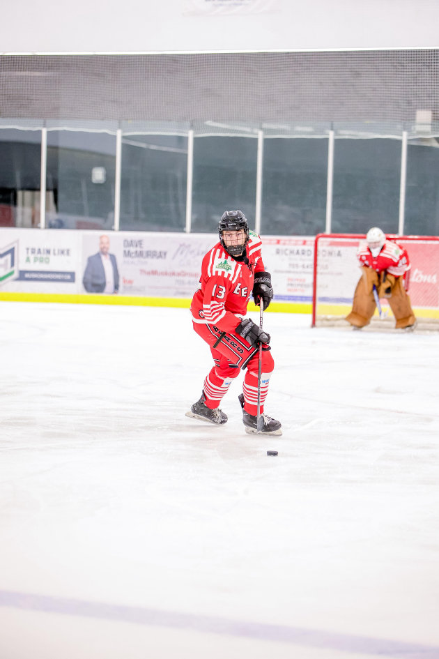 Four-Assist Night From Medeiros Not Enough as Muskoka Bears Fall 6–5 to Stayner Siskins