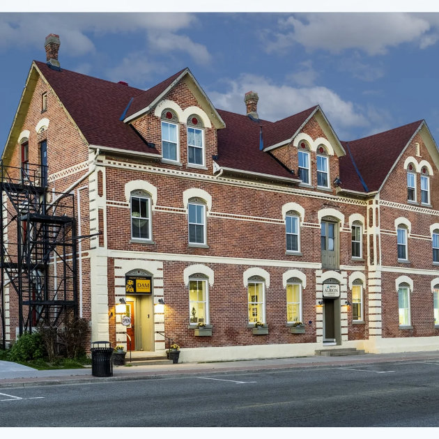 Discover Arts Muskoka celebrates grand opening in Gravenhurst Albion Hotel